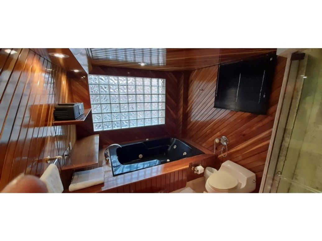 Apartamento de 4 alcobas en venta en Chico, Bogotá, 264 m² · foto 6 de 20