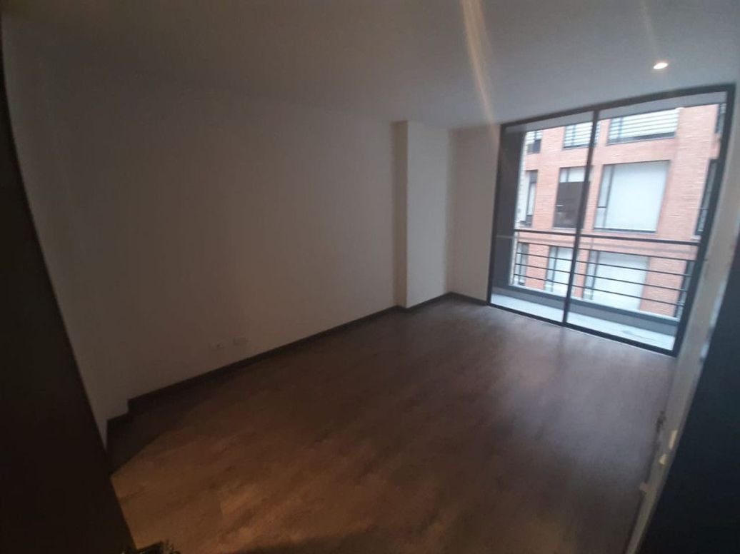 Apartamento de 2 alcobas en venta en Bella Suiza, Bogotá, 80 m² · foto 8 de 16