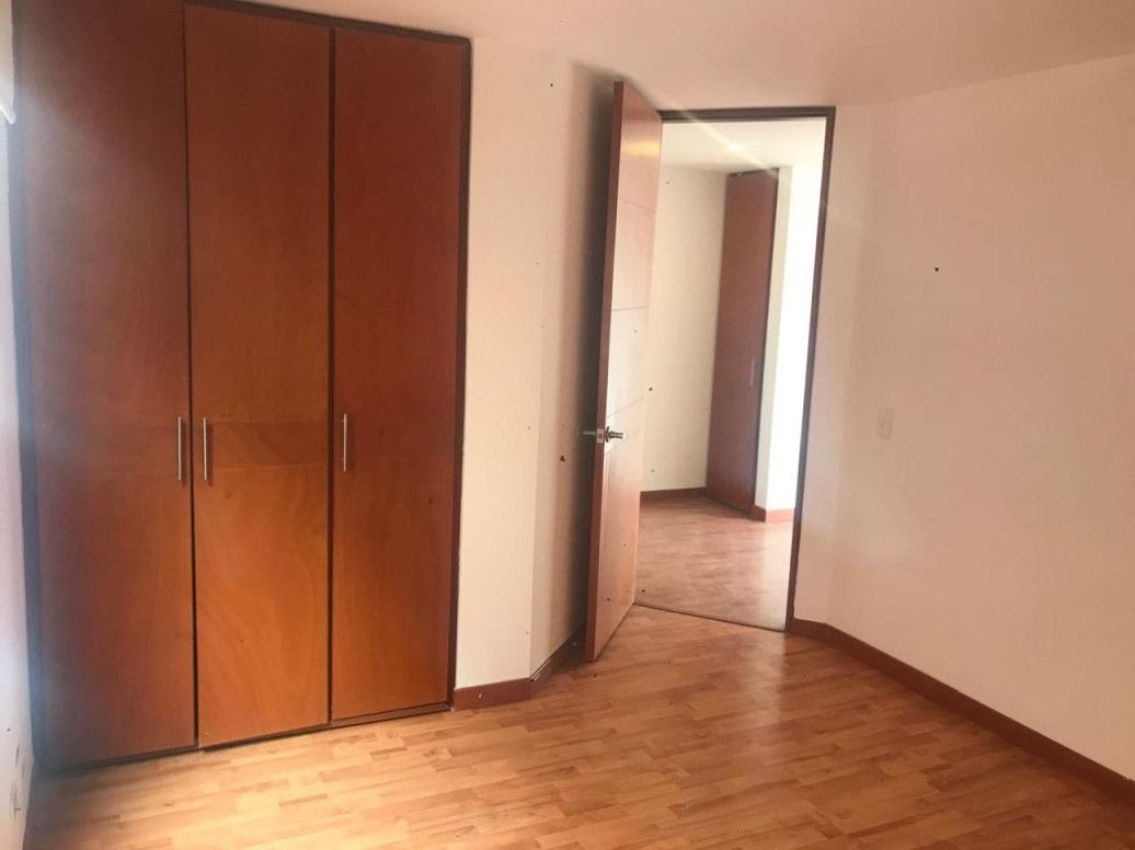 Apartamento en venta en Santa Barbara Occidental, Bogotá · foto 7 de 11