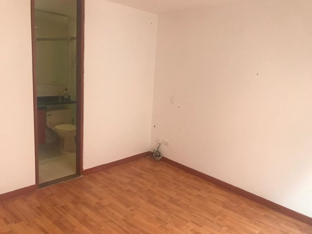 Apartamento en venta en Santa Barbara Occidental, Bogotá · foto 5 de 11