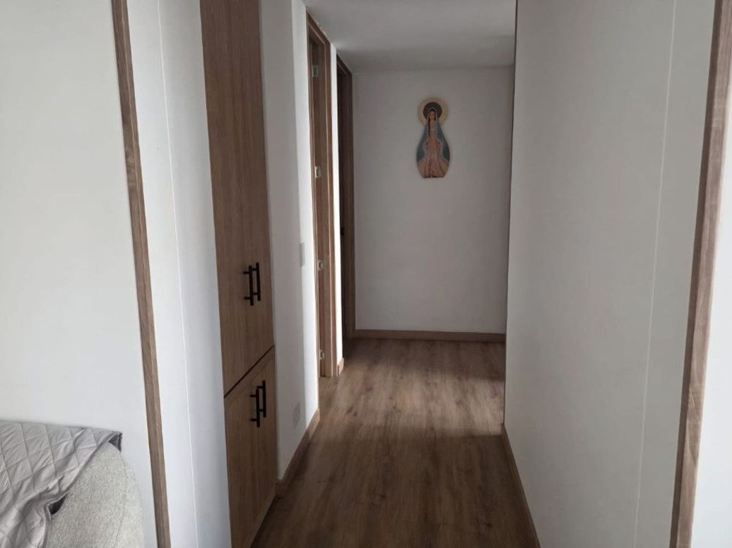Apartamento de 3 alcobas en venta en El Plan, Bogotá, 100 m² · foto 4 de 13