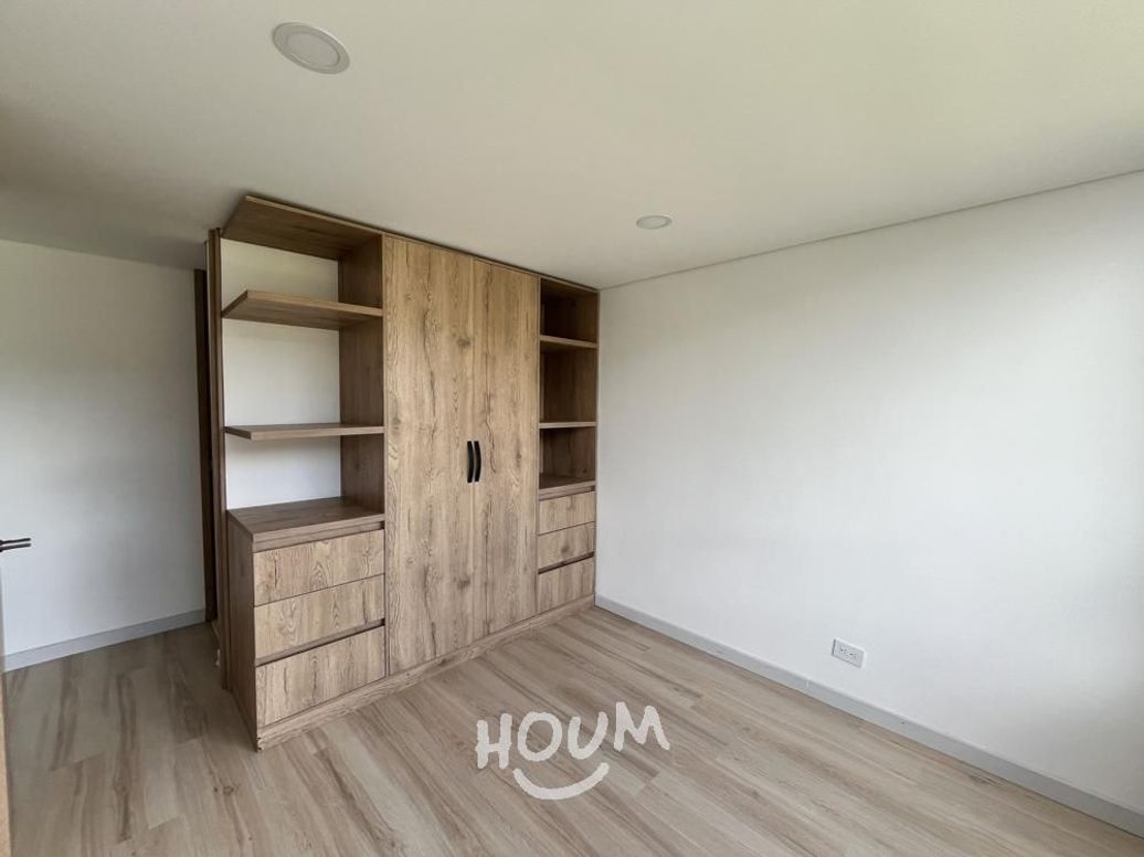 Apartamento de 1 alcoba en venta en El Redil, Bogotá, 31 m² · foto 10 de 11