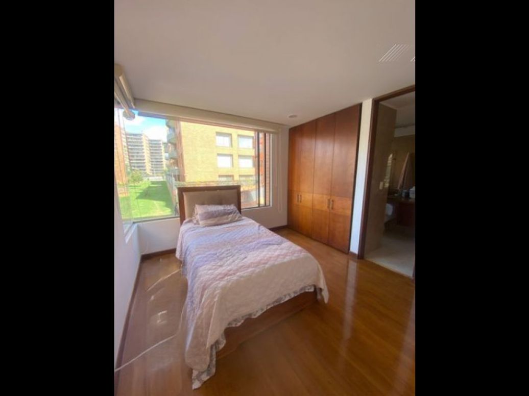 Apartamento de 3 alcobas en venta en La Esperanza Norte, Bogotá, 157 m² · foto 12 de 20
