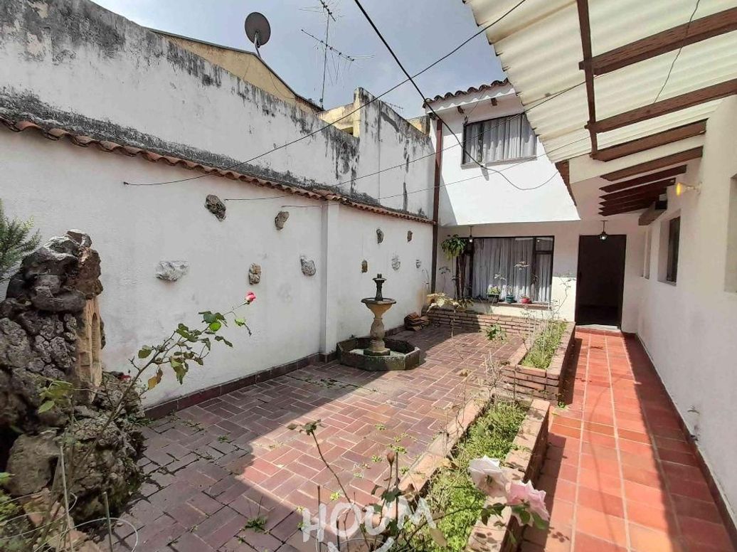 Casa de 4 alcobas en arriendo en Molinos Norte, Bogotá, 296 m² · foto 9 de 20