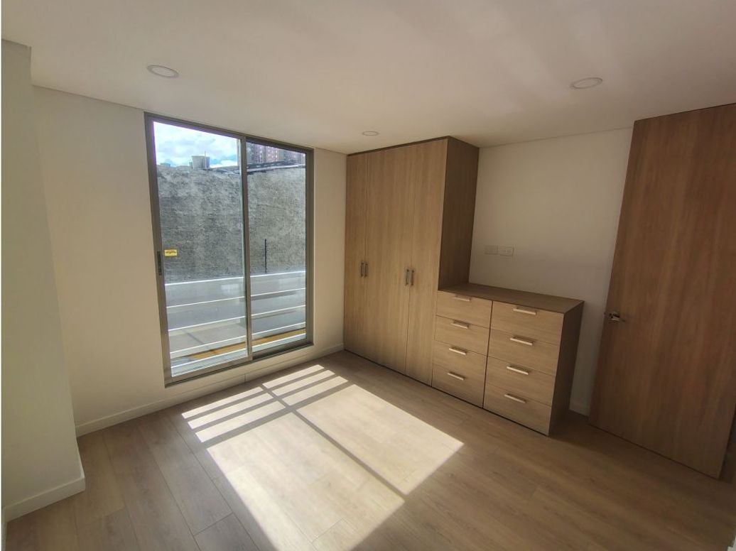 Apartamento de 2 alcobas en venta en San Miguel, Bogotá, 59 m² · foto 2 de 14