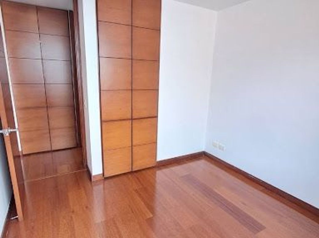 Apartamento de 1 alcoba en arriendo en Santa Barbara Occidental, Bogotá, 42 m² · foto 12 de 13
