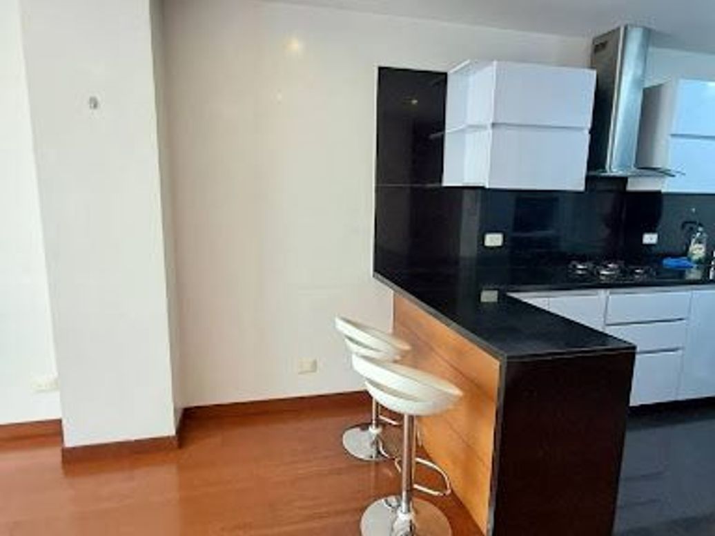 Apartamento de 1 alcoba en arriendo en Santa Barbara Occidental, Bogotá, 42 m² · foto 5 de 13