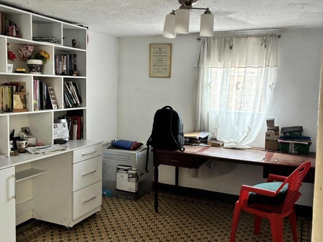 Casa de 9 alcobas en venta en Molinos Del Sur, Bogotá, 306 m² · foto 19 de 20