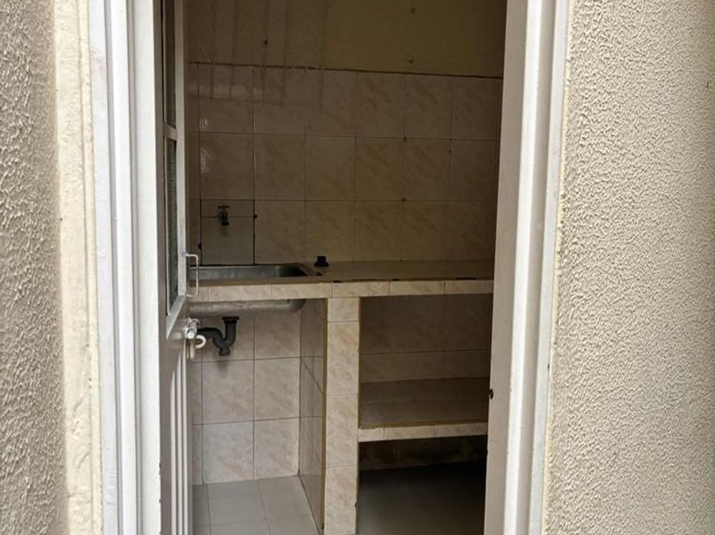 Casa de 9 alcobas en venta en Molinos Del Sur, Bogotá, 306 m² · foto 15 de 20