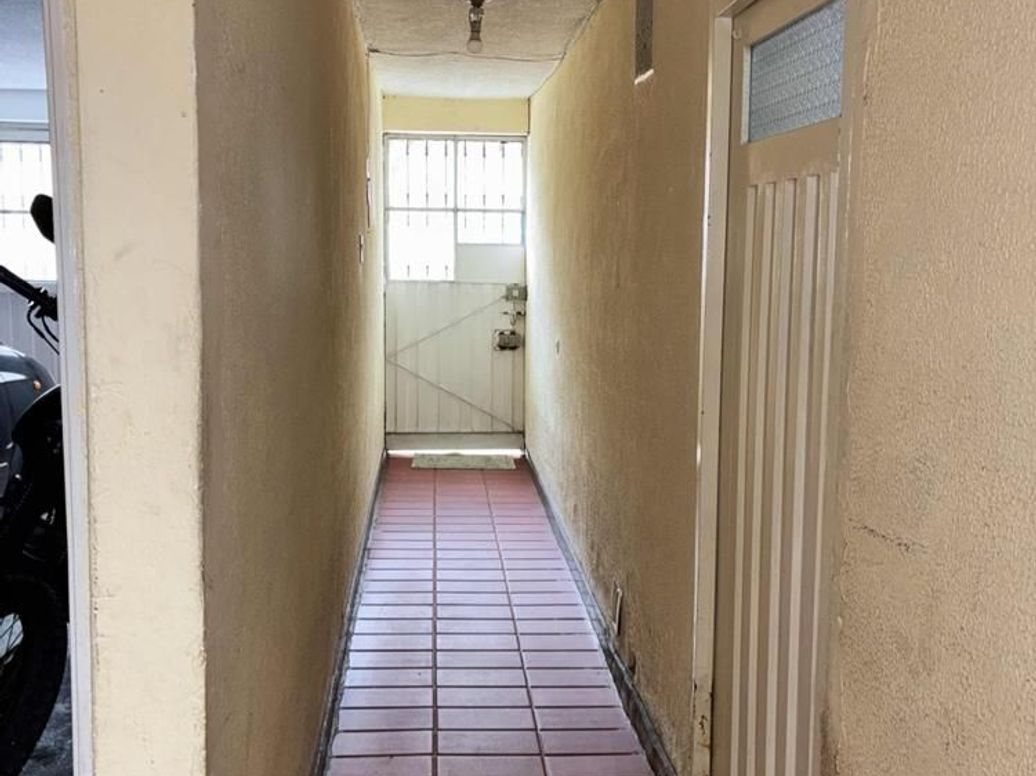 Casa de 9 alcobas en venta en Molinos Del Sur, Bogotá, 306 m² · foto 7 de 20