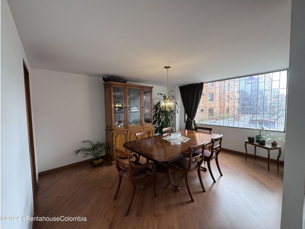 Apartamento de 3 alcobas en venta en Chicó Norte, Bogotá, 167 m² · foto 8 de 20