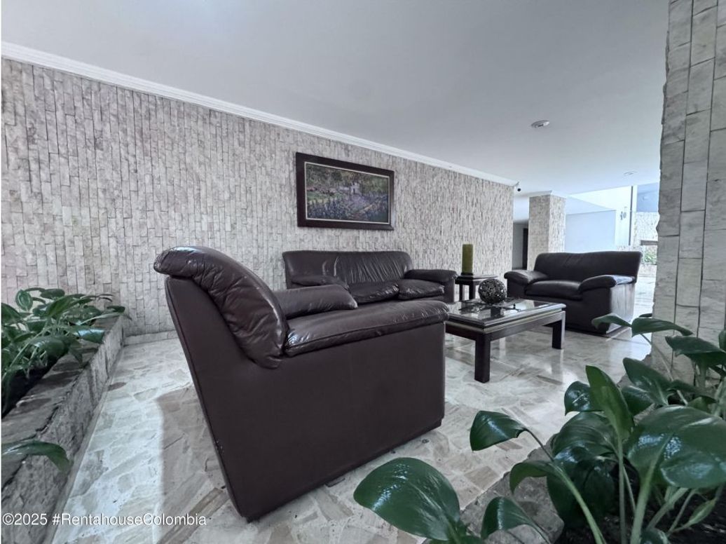 Apartamento de 3 alcobas en venta en Club De Los Lagartos, Bogotá, 149 m² · foto 3 de 20