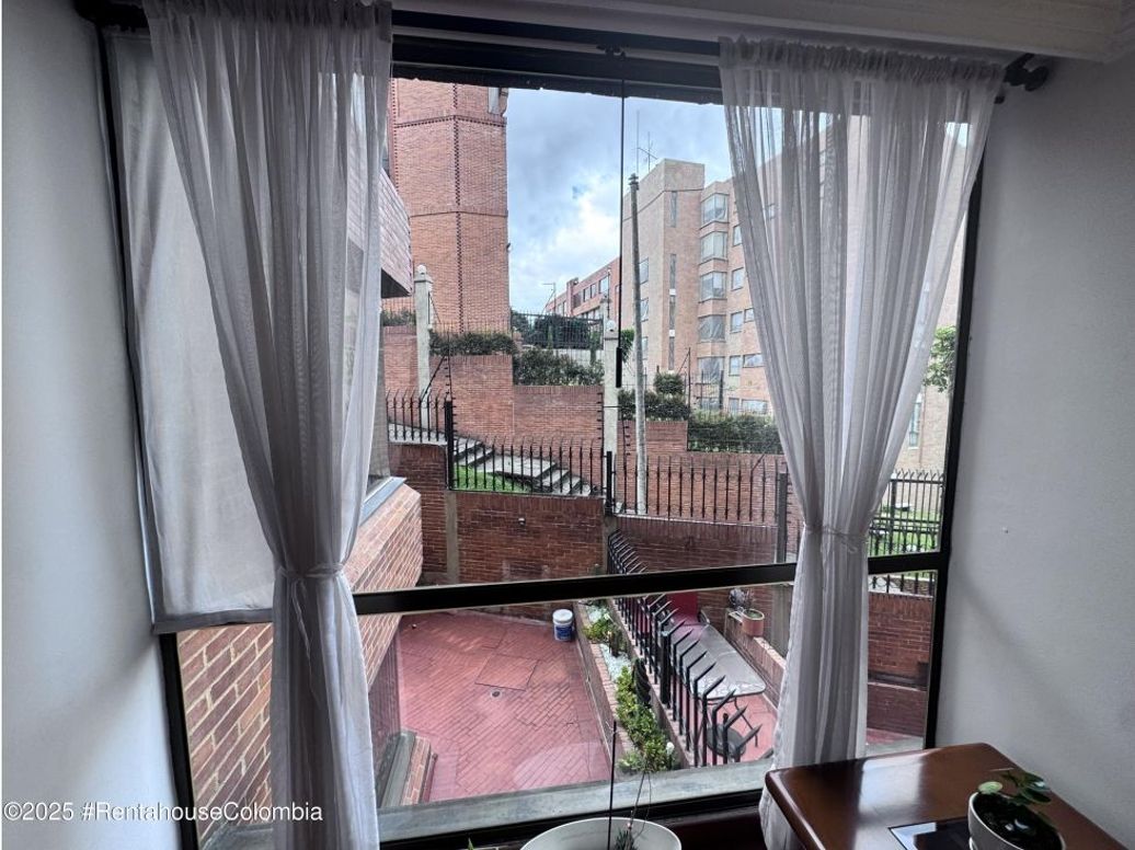 Apartamento de 3 alcobas en venta en Club De Los Lagartos, Bogotá, 149 m² · foto 9 de 20