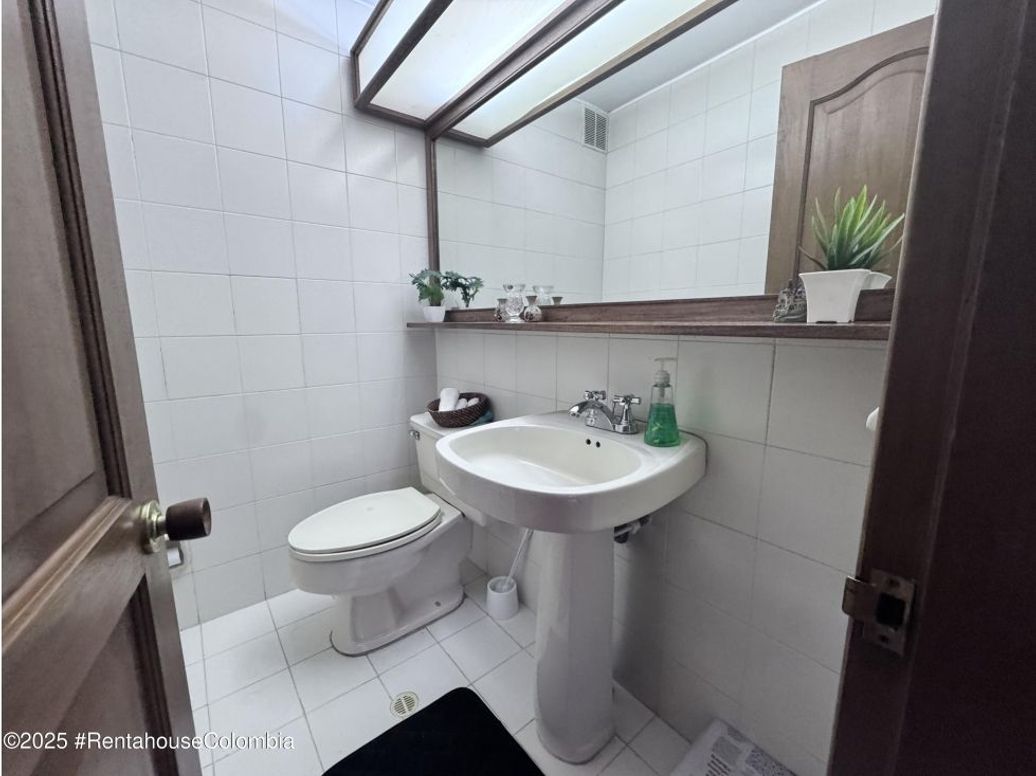 Apartamento de 3 alcobas en venta en Club De Los Lagartos, Bogotá, 149 m² · foto 11 de 20