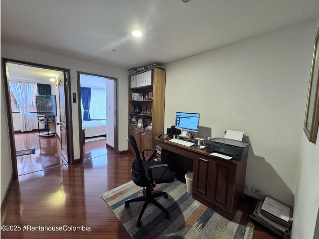 Apartamento de 3 alcobas en venta en Club De Los Lagartos, Bogotá, 149 m² · foto 16 de 20