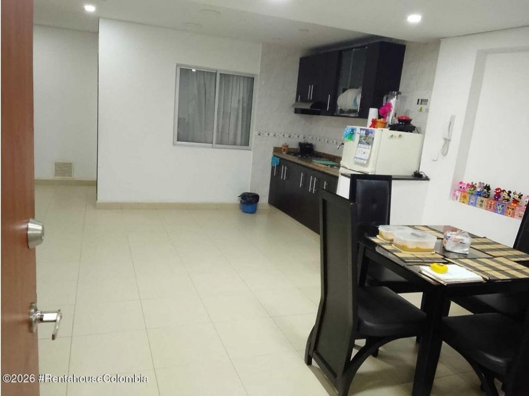 Casa de 11 alcobas en venta en El Progreso, Bogotá, 236 m² · foto 4 de 20