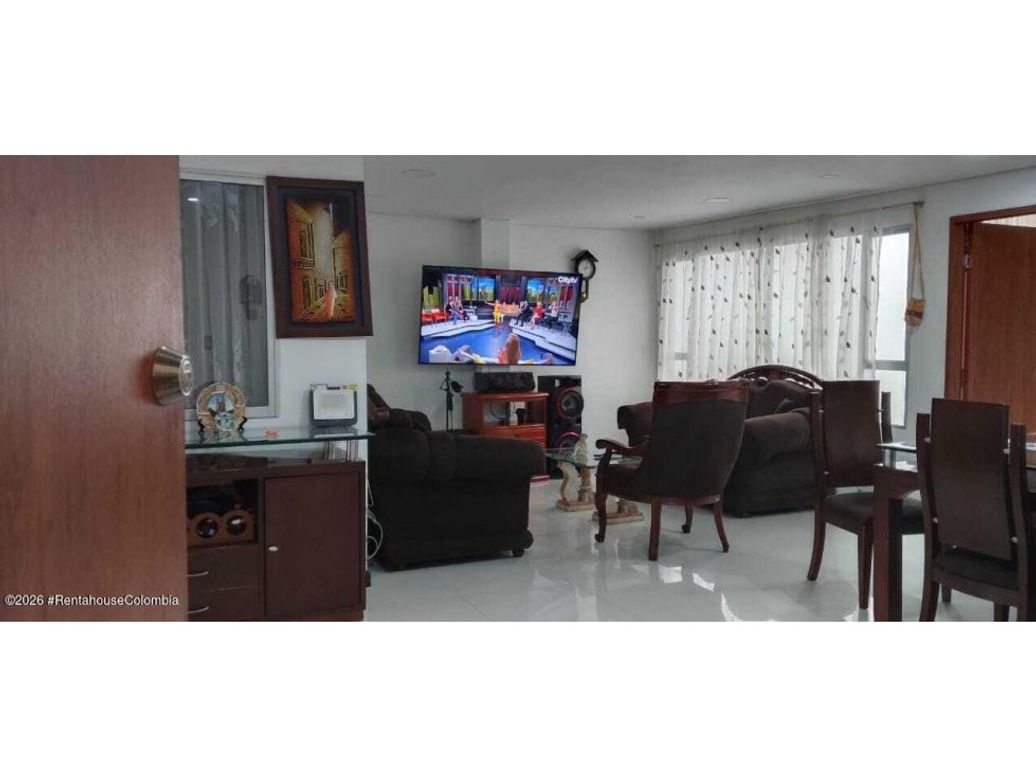 Casa de 11 alcobas en venta en El Progreso, Bogotá, 236 m² · foto 14 de 20
