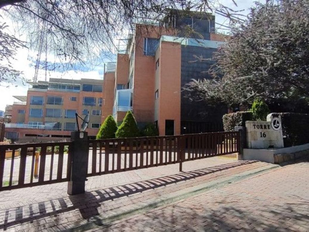 Apartamento de 4 alcobas en venta en Casa Blanca Suba, Bogotá, 266 m² · foto 8 de 20
