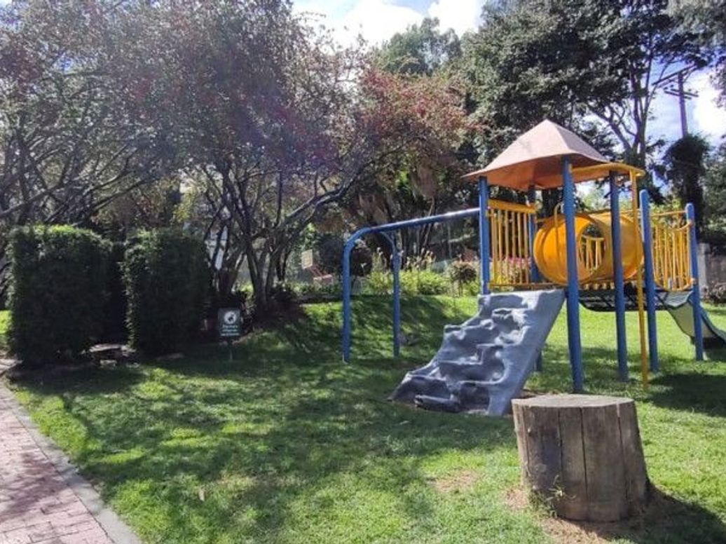 Apartamento de 4 alcobas en venta en Casa Blanca Suba, Bogotá, 266 m² · foto 18 de 20