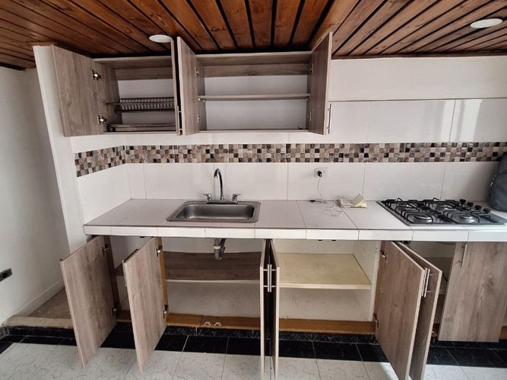 Casa de 4 alcobas en venta en Cr Quintas De Santa Barbara Et. Iv, Bogotá, 70 m² · foto 11 de 20