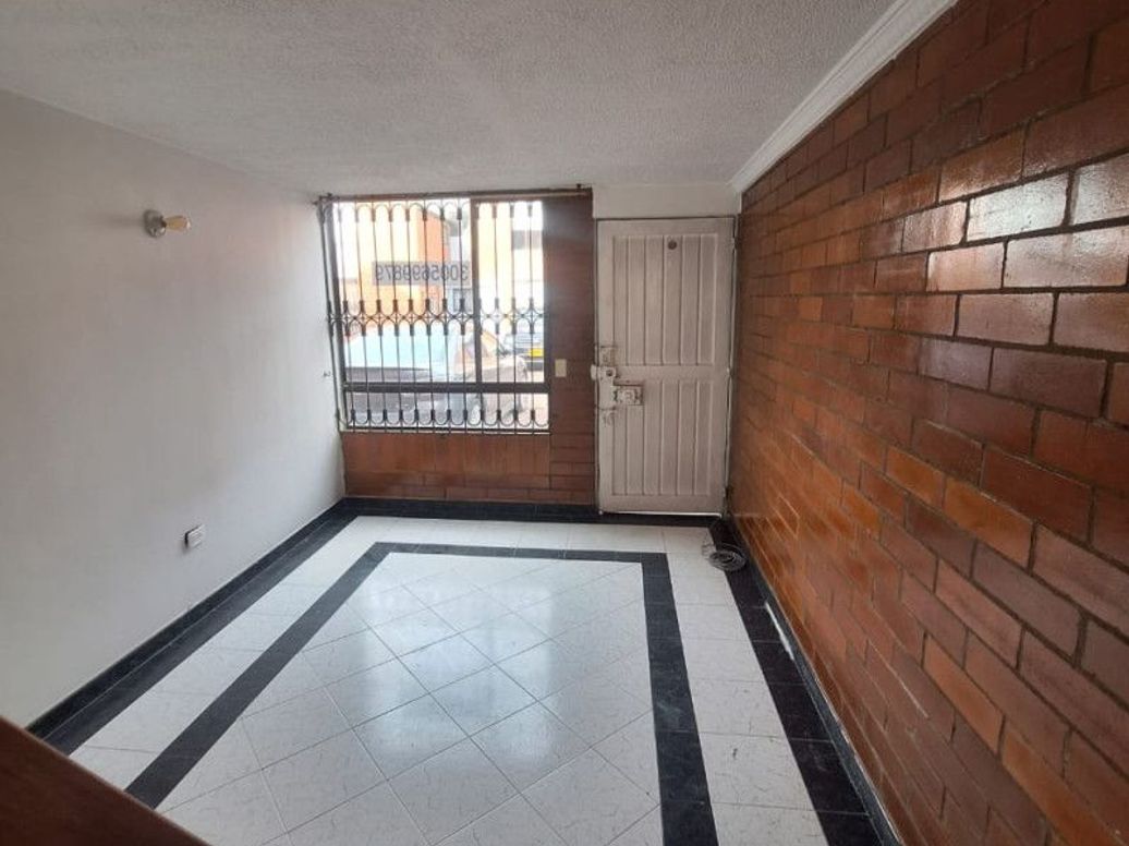 Casa de 4 alcobas en venta en Cr Quintas De Santa Barbara Et. Iv, Bogotá, 70 m² · foto 6 de 20