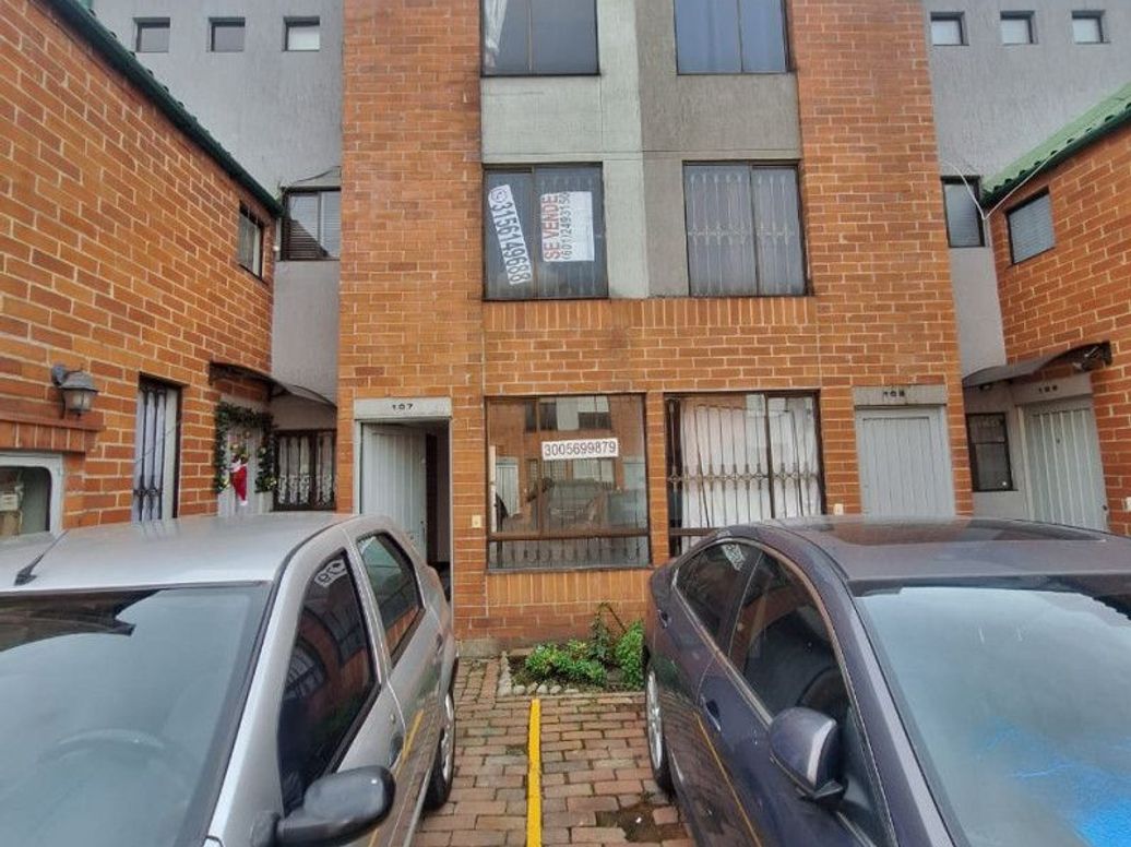Casa de 4 alcobas en venta en Cr Quintas De Santa Barbara Et. Iv, Bogotá, 70 m² · foto 13 de 20