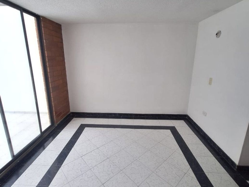 Casa de 4 alcobas en venta en Cr Quintas De Santa Barbara Et. Iv, Bogotá, 70 m² · foto 9 de 20