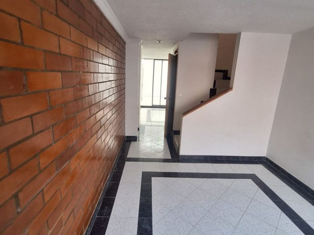 Casa de 4 alcobas en venta en Cr Quintas De Santa Barbara Et. Iv, Bogotá, 70 m² · foto 14 de 20
