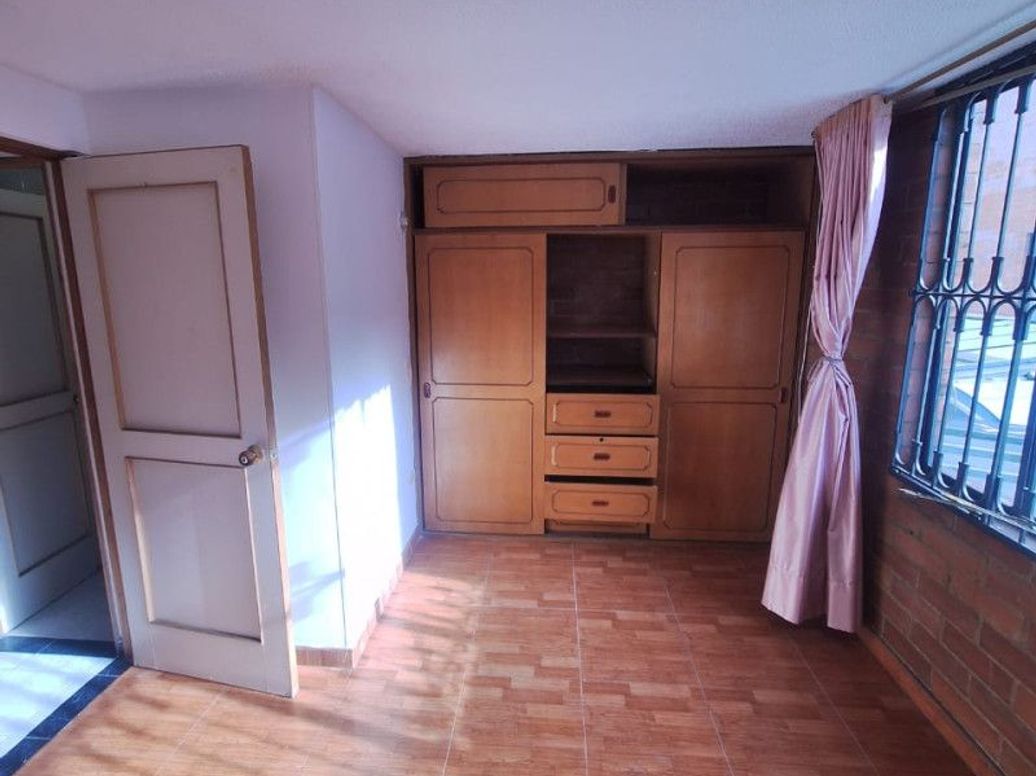 Casa de 4 alcobas en venta en Cr Quintas De Santa Barbara Et. Iv, Bogotá, 70 m² · foto 17 de 20