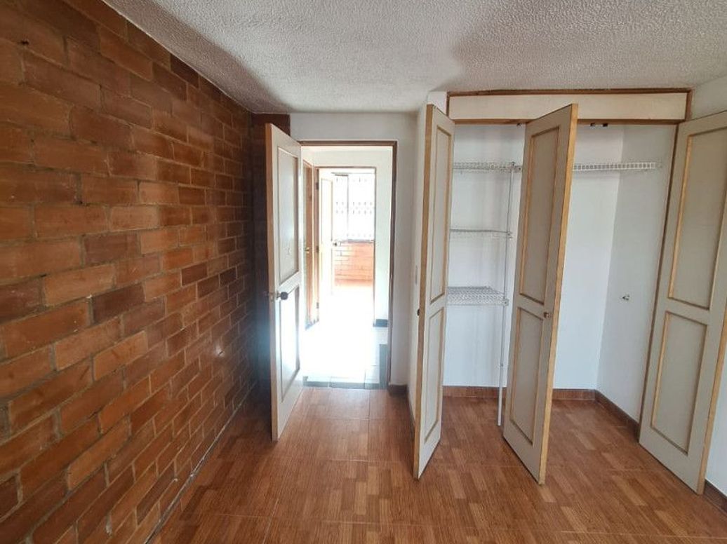 Casa de 4 alcobas en venta en Cr Quintas De Santa Barbara Et. Iv, Bogotá, 70 m² · foto 5 de 20