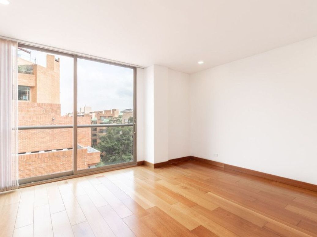 Apartamento de 2 alcobas en venta en Chico, Bogotá, 152 m² · foto 18 de 20