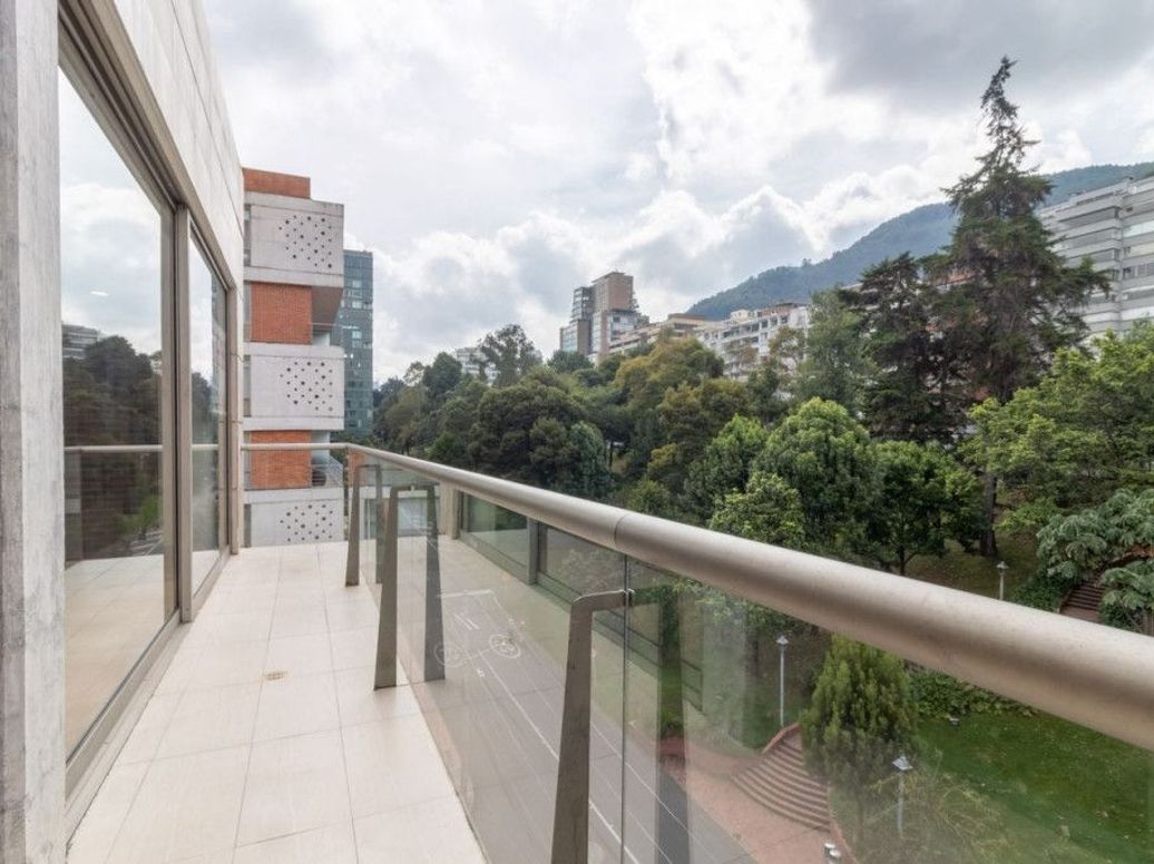 Apartamento de 2 alcobas en venta en Chico, Bogotá, 152 m² · foto 7 de 20