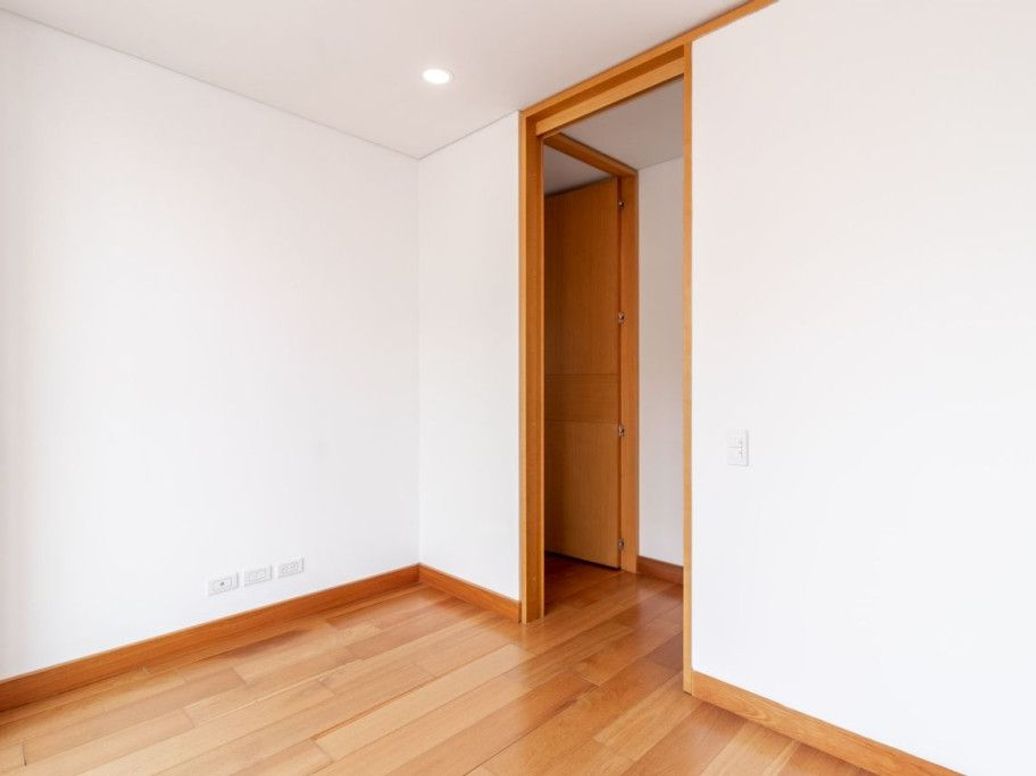 Apartamento de 2 alcobas en venta en Chico, Bogotá, 152 m² · foto 16 de 20