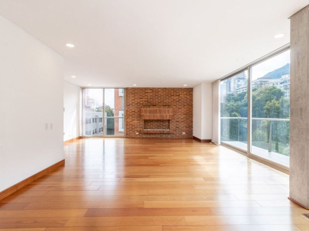 Apartamento de 2 alcobas en venta en Chico, Bogotá, 152 m² · foto 3 de 20