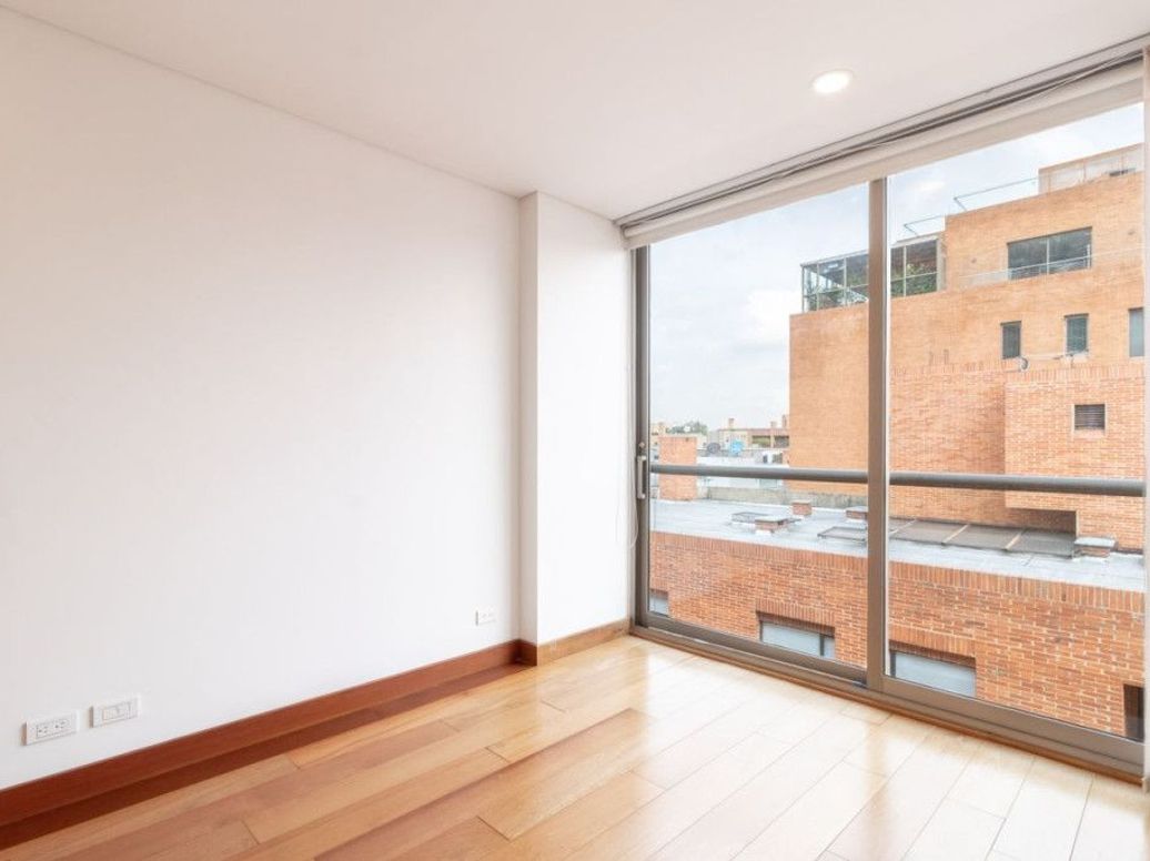 Apartamento de 2 alcobas en venta en Chico, Bogotá, 152 m² · foto 13 de 20