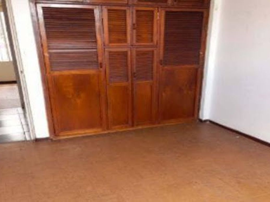 Casa de 9 alcobas en venta en Tunjuelito, Bogotá, 250 m² · foto 9 de 15