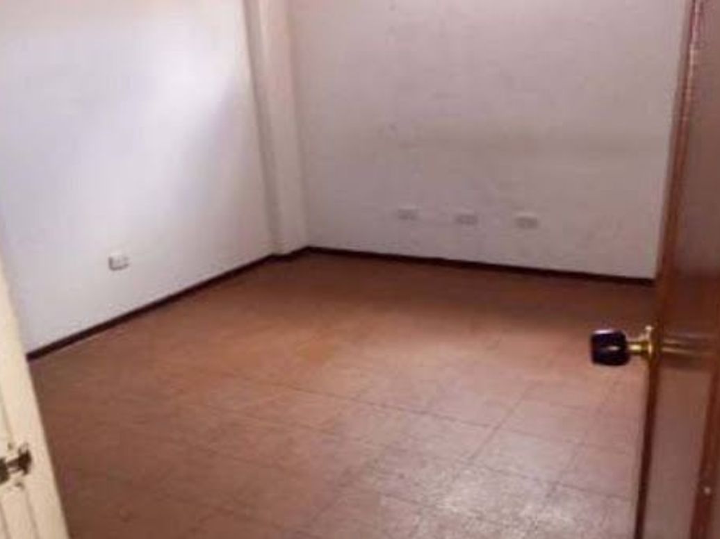 Casa de 9 alcobas en venta en Tunjuelito, Bogotá, 250 m² · foto 10 de 15