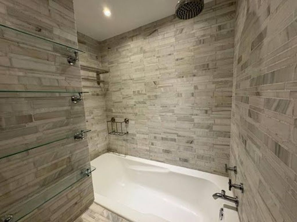 Apartamento de 2 alcobas en venta en Los Rosales, Bogotá, 112 m² · foto 13 de 20