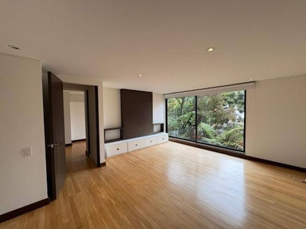 Apartamento de 2 alcobas en venta en Los Rosales, Bogotá, 112 m² · foto 14 de 20