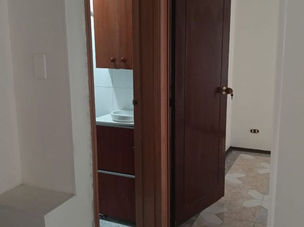 Casa de 9 alcobas en venta en Ciudad Jardín Sur, Bogotá, 398 m² · foto 16 de 20