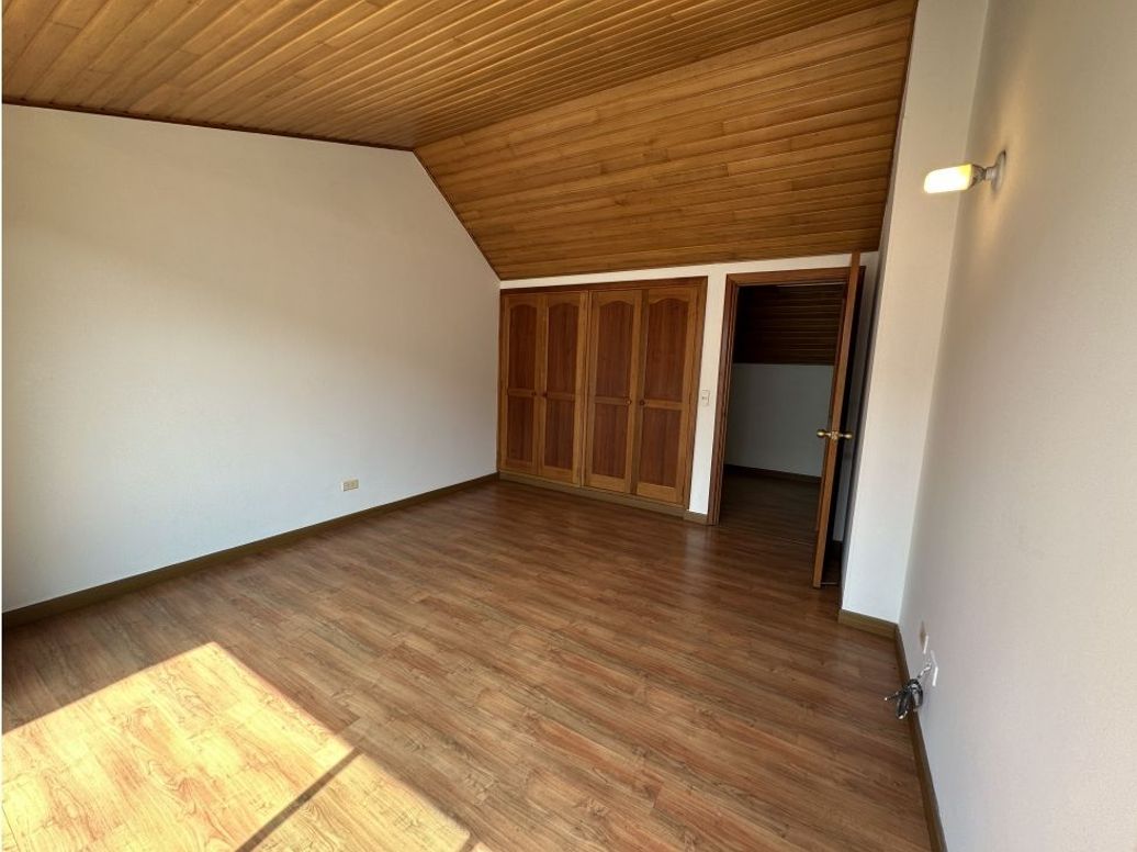 Casa de 3 alcobas en venta en San Patricio, Bogotá, 246 m² · foto 15 de 20