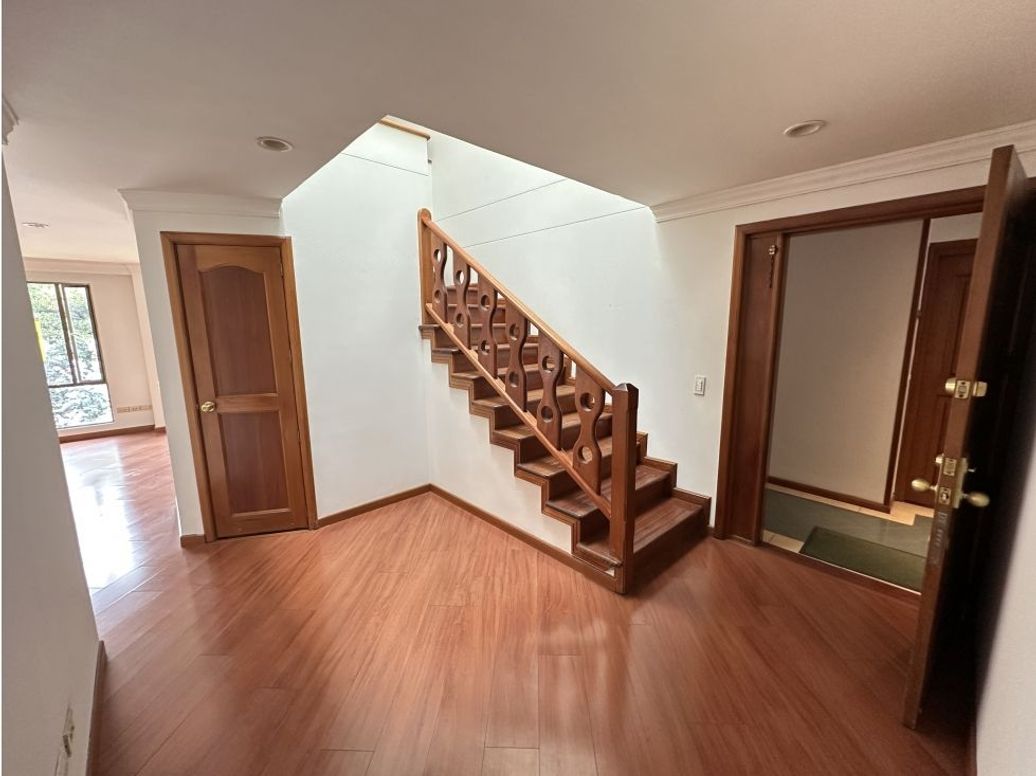 Casa de 3 alcobas en venta en San Patricio, Bogotá, 246 m² · foto 16 de 20