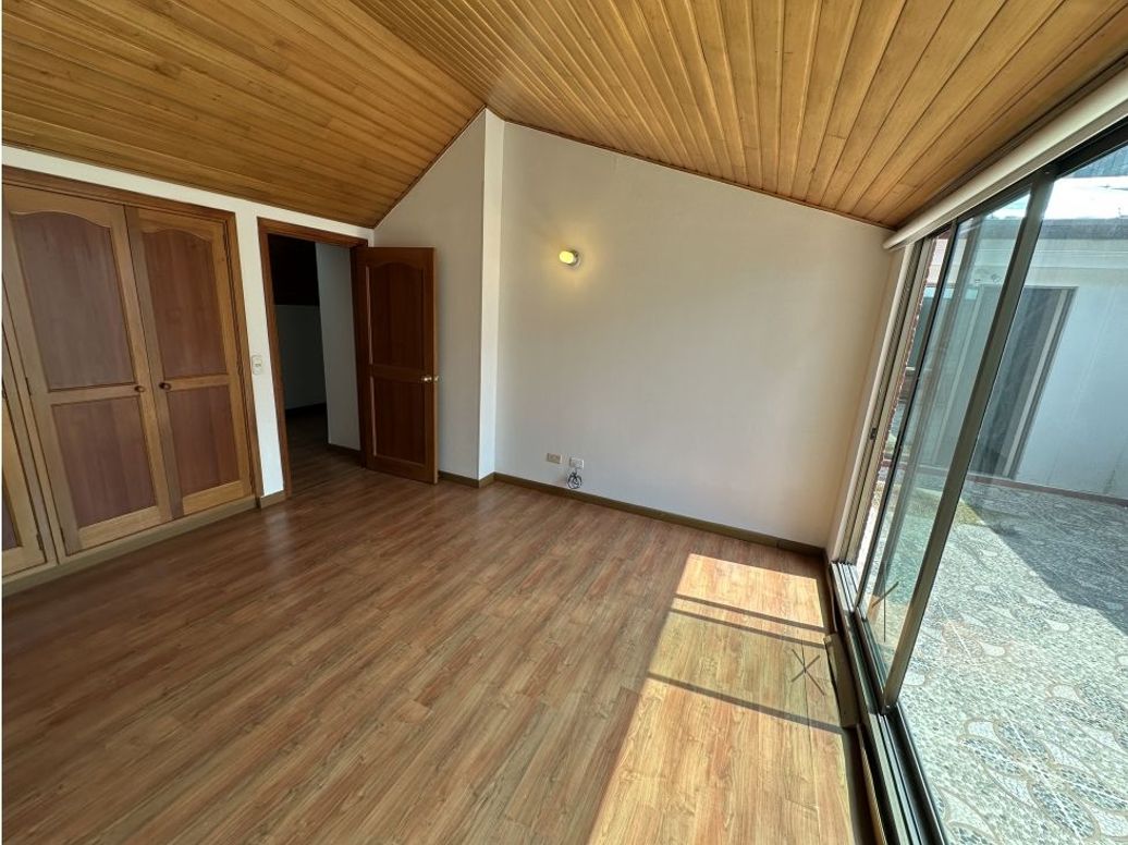 Casa de 3 alcobas en venta en San Patricio, Bogotá, 246 m² · foto 20 de 20