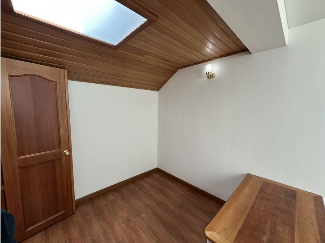 Casa de 3 alcobas en venta en San Patricio, Bogotá, 246 m² · foto 5 de 20