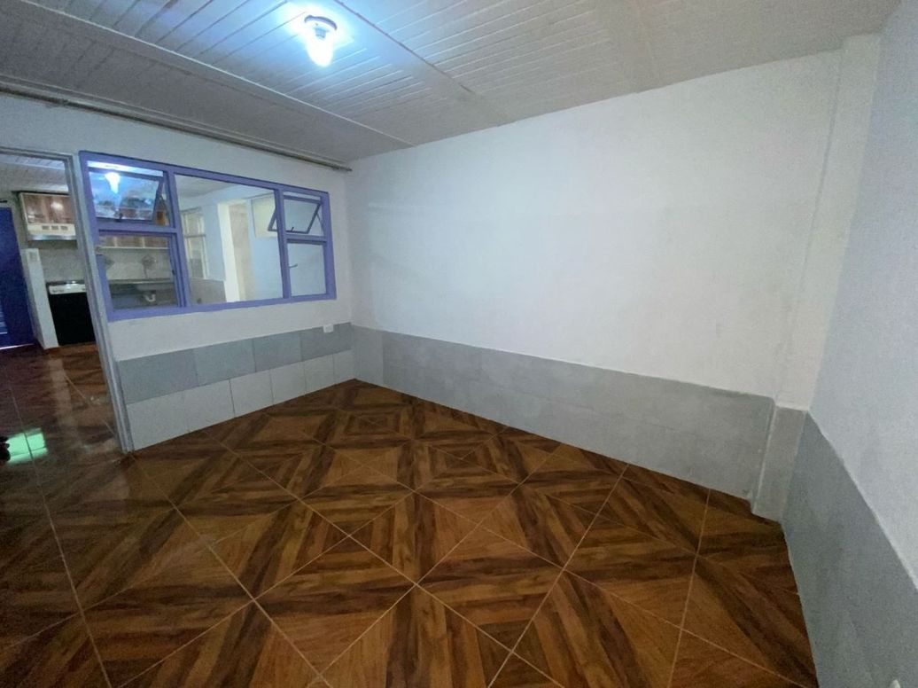 Casa de 6 alcobas en venta en El Carmen, Bogotá, 223 m² · foto 2 de 20