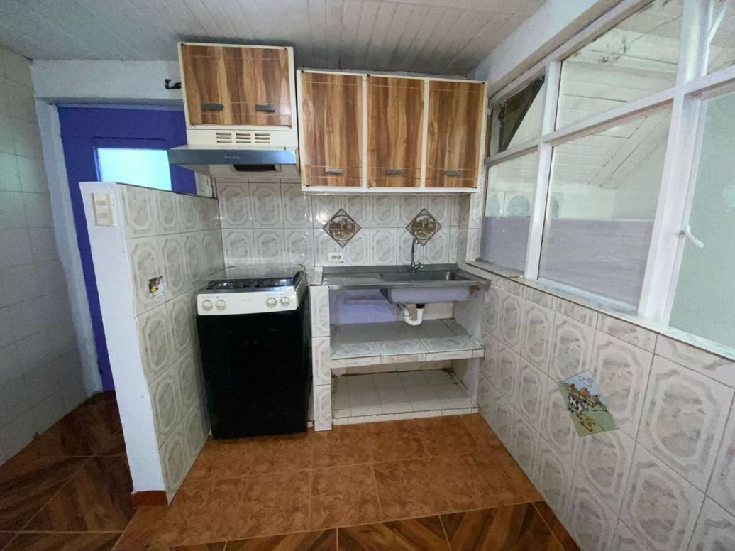 Casa de 6 alcobas en venta en El Carmen, Bogotá, 223 m² · foto 10 de 20