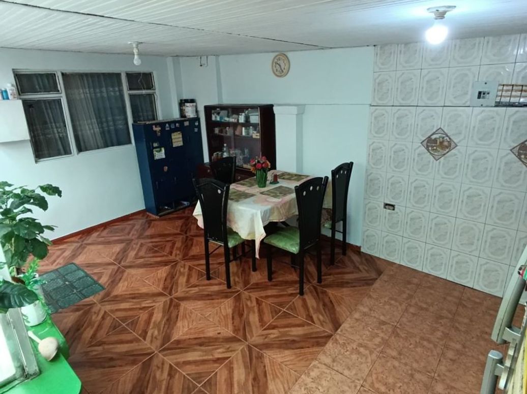 Casa de 6 alcobas en venta en El Carmen, Bogotá, 223 m² · foto 19 de 20