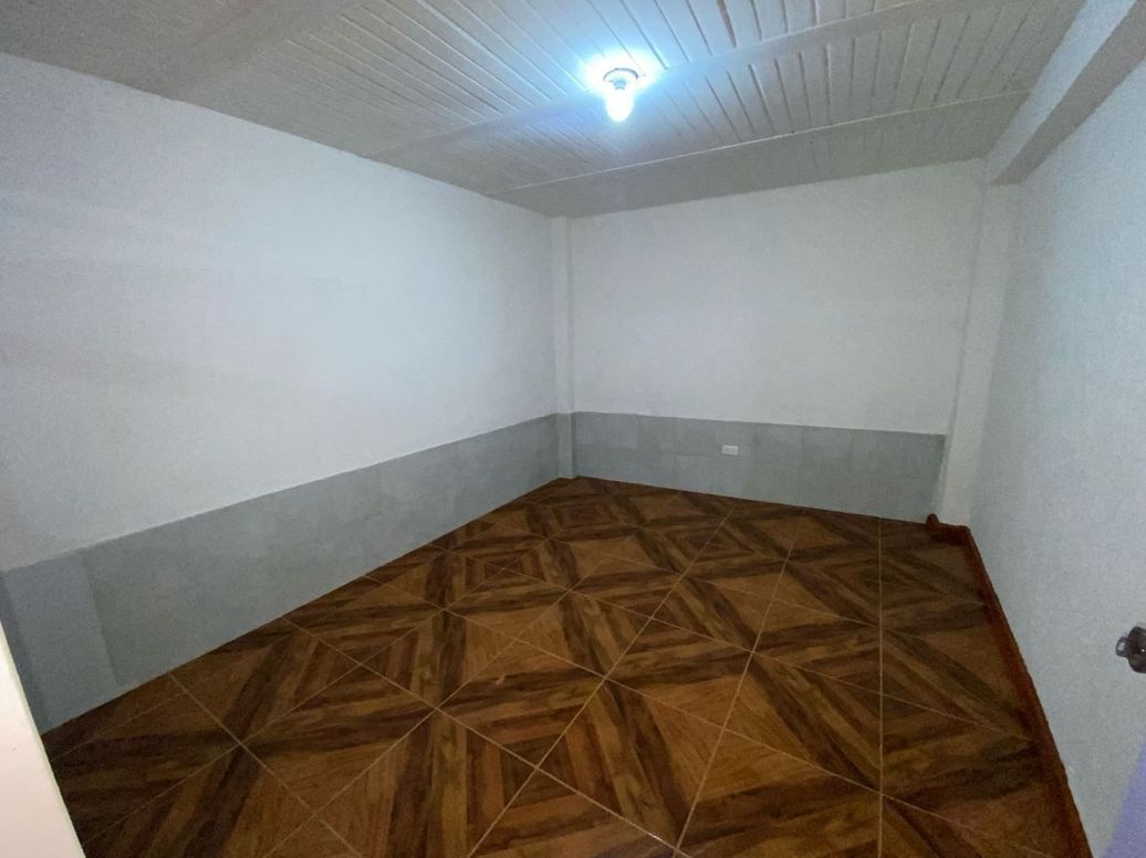 Casa de 6 alcobas en venta en El Carmen, Bogotá, 223 m² · foto 4 de 20