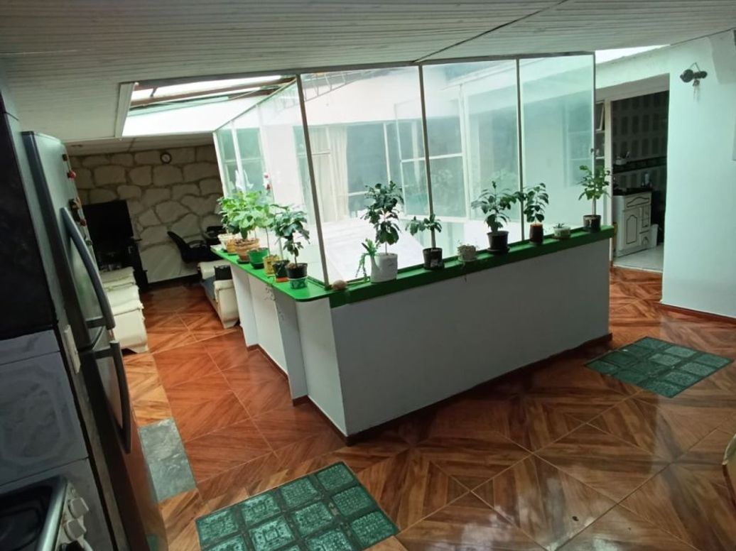 Casa de 6 alcobas en venta en El Carmen, Bogotá, 223 m² · foto 15 de 20