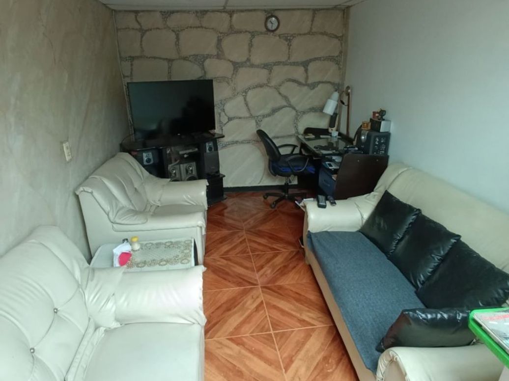 Casa de 6 alcobas en venta en El Carmen, Bogotá, 223 m² · foto 20 de 20